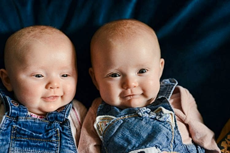 Isla's Snapshots for Tiny Twins